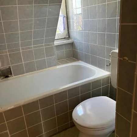 Ferienwohnung Zwischen Hooksiel Und Suedstrand, Mit Badewanne Und Tv