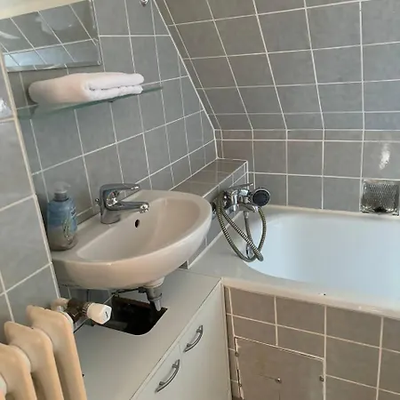 Apartmán Ferienwohnung Zwischen Hooksiel Und Suedstrand, Mit Badewanne Und Tv Wilhelmshaven