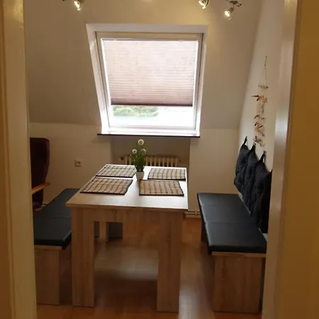 3-zimmer - Mit Tv, Zwischen Und Hooksiel, Mit Badewanne Apartment *