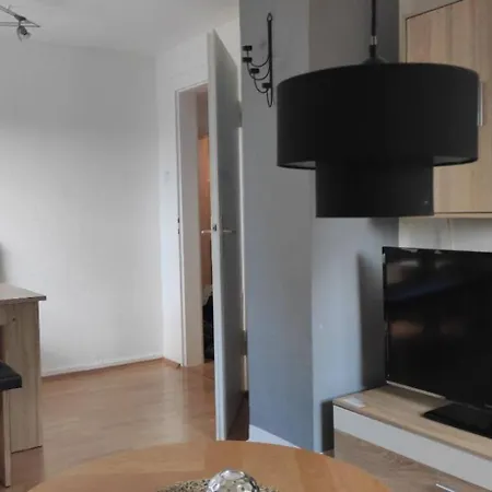 3-zimmer - Mit Tv, Zwischen Und Hooksiel, Mit Badewanne Appartement