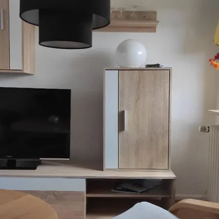 3-zimmer - Mit Tv, Zwischen Und Hooksiel, Mit Badewanne Wilhelmshaven