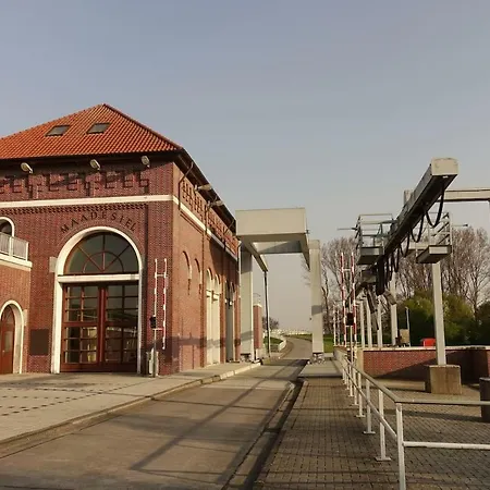 Ferienwohnung Zwischen Hooksiel Und Suedstrand, Mit Badewanne Und Tv Apartmán *
