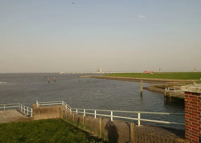 3-zimmer - Mit Tv, Zwischen Und Hooksiel, Mit Badewanne Wilhelmshaven